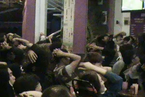 Phá ổ cá độ bóng đá trong quán cà phê