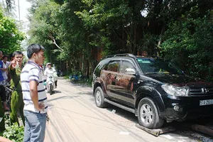 Đình chỉ điều tra vụ cặp đôi chết với 10 phát đạn trong ô tô