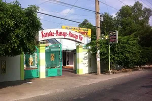 Vụ thẩm phán đi nhà nghỉ với vợ đương sự: Thẩm phán bị tố là người đã rủ rê