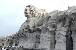 Khánh thành tượng đài Mẹ Việt Nam anh hùng 