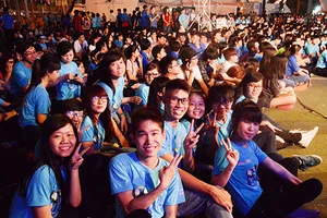 Hơn 5.000 người tham gia Giờ Trái đất xanh 2015