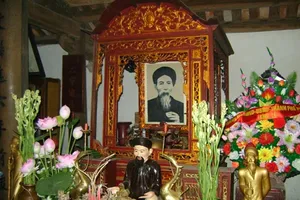 Chuyện phản cảm ở đền cụ Tam Nguyên