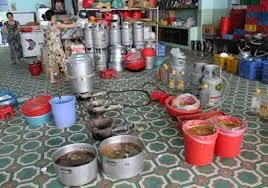 Kiểm tra tất cả cơ sở cung cấp suất ăn sẵn