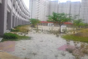 Trường bỏ hoang giữa lòng thành phố