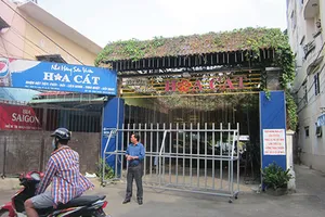 Tranh chấp mặt bằng, rào nhà hàng được không?