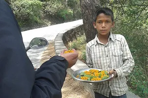 Cao hơn đỉnh núi