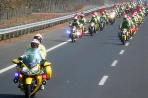 Bộ trưởng Đinh La Thăng: Thí điểm cho mô tô vào ba đường cao tốc