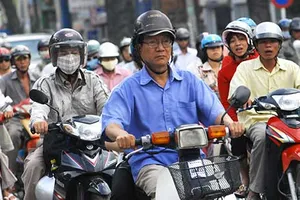 Đề xuất bỏ phí xe máy