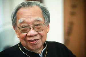 Trên giường bệnh Giáo sư Trần Văn Khê nhớ tiếng đờn... 