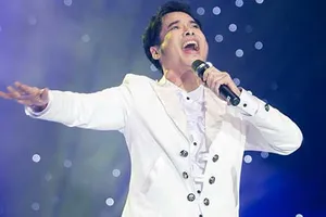 Ca sĩ Ngọc Sơn hủy show vì cha mất