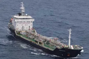 Bám đuổi hải tặc trên tàu chở dầu Malaysia
