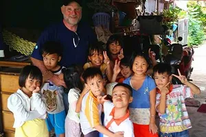 Trẻ ở ngôi nhà Hạnh Phúc sẽ thất học?