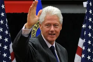 Hôm nay, cựu Tổng thống Mỹ Bill Clinton đến Hà Nội