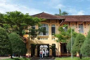 Cần Thơ tạm dừng dự án xây mới Trường Châu Văn Liêm