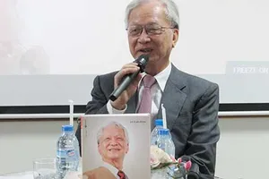  Từ chính khách tới cố vấn cho ba đời thủ tướng