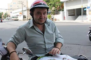 Tưởng ‘xe ôm Tây’ là người gốc Việt