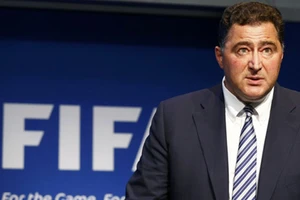 Doanh nhân Thụy Sĩ đề nghị đứng đầu ban cải cách FIFA