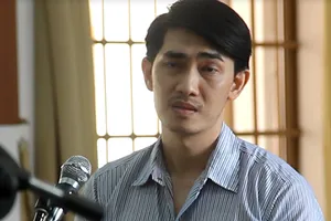 ‘Cướp nhẫn kim cương’ thành cướp điện thoại ‘cùi bắp’