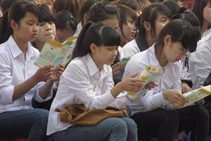 Trẻ em bị buôn bán, gọi ai để cầu cứu?