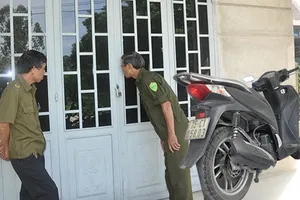 Bắt kẻ trộm SH lộ ra ‘ổ’ xe gian