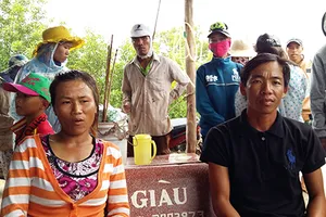 Hỗn chiến giành sân nghêu ở Bạc Liêu