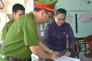 Bắt người bán bánh mì lừa nửa tỉ đồng