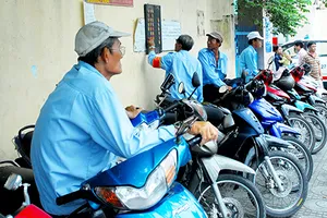 Thiếu tầm nhìn trong đề xuất thu phí xe máy