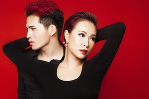 Quốc Thiên song ca với Uyên Linh 