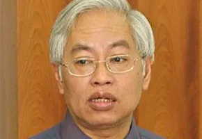 Ông Trần Phương Bình xin lỗi khách hàng và cổ đông Đông Á