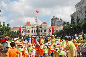 Sài Gòn thiếu không gian cho tượng