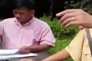 Vụ clip 'Bị dập môi vì đòi CSGT giải thích' : Người mặc thường phục là ai?