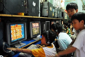 Tiệm Internet phải đóng cửa sớm hơn