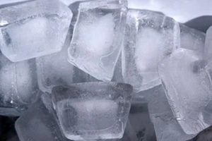 Siết quản lý các cơ sở kinh doanh nước đá