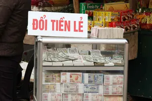 Đề nghị cấm chém lợn, thu phí đổi tiền lẻ trong lễ hội