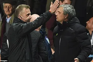 Chelsea thua West Ham (1-2): Sa thải Mourinho…