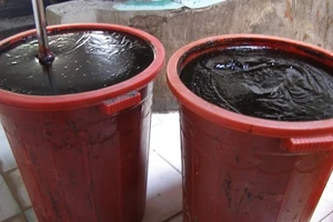 Xám hồn tương đỏ, tương đen