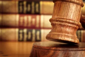 Phụ cấp độc hại, đặc thù bằng 10% mức lương hiện hưởng