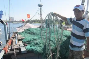 Lưới ngư dân bị phá trên vùng đánh bắt chung với TQ