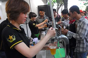 ‘Miếng bánh’ 3 tỉ lít bia vào tay ‘ngoại’ 