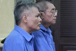 Nghe lén để chống quan tham: Con dao hai lưỡi