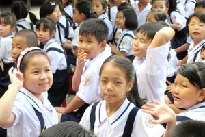 Hà Nội tăng học phí 10.000-20.000 đồng/tháng