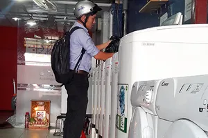 Dịch vụ mới ở Sài Gòn: Đi giặt đồ sướng như ngồi quán cà phê