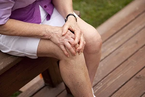 Không hẳn phải bia mới gút!