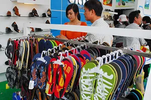 Mất triệu đô trả ‘học phí’ hội nhập 