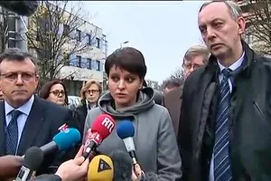 Câu chuyện bịa đặt của thầy giáo hoang tưởng