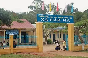 38 học sinh không học hết lớp 9 vẫn tốt nghiệp THCS