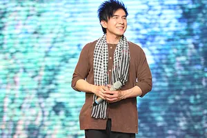 Đan Trường chi tiền tỉ để được khoan người