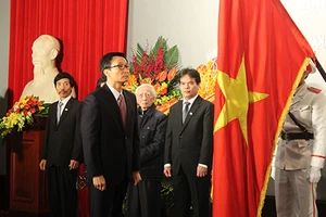 ĐH Mỹ thuật Việt Nam đón nhận huân chương Hồ Chí Minh