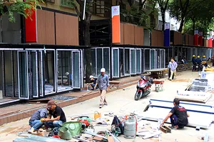 Có gì lạ ở đường sách TP.HCM 2016?