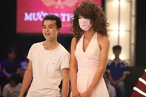 Ai có quyền gạt hài dơ khỏi tivi?